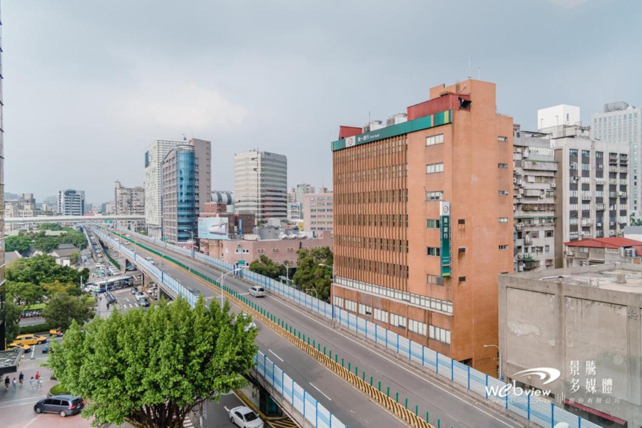 Hotel 玩行旅台北館 Tchaj-pej Exteriér fotografie